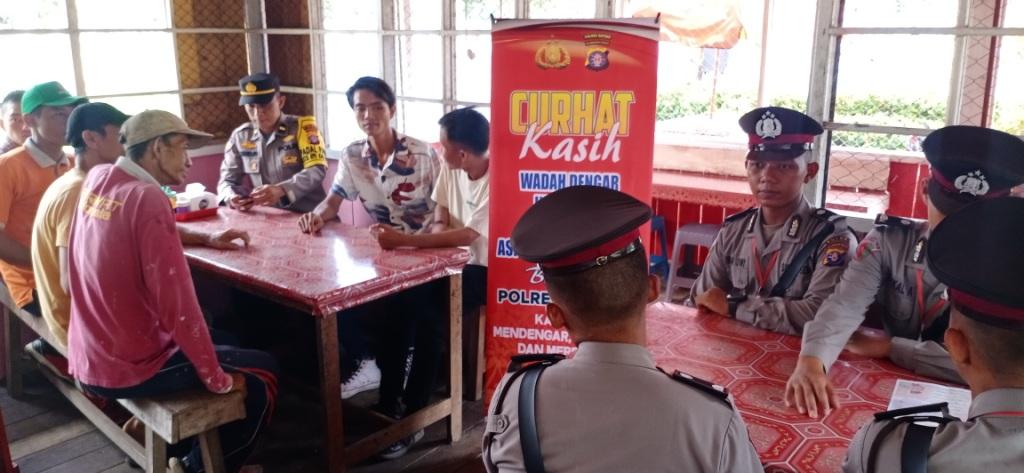 Binmas Polres Kapuas Sambangi Tongkrongan Warga