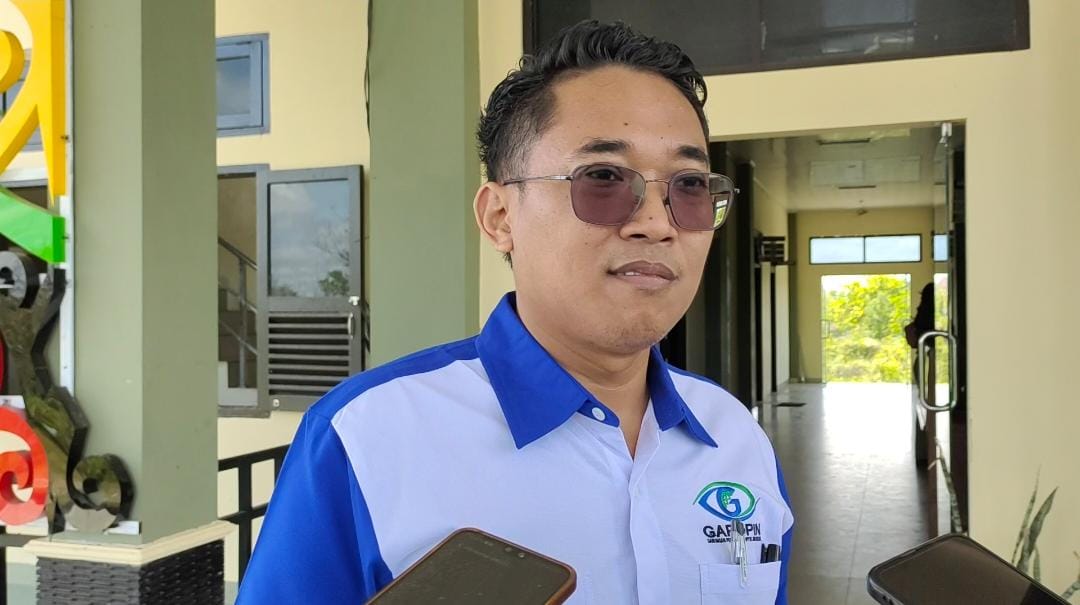 8 Optik Diduga Tak Berizin