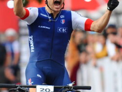 PROFIL PEMENANG-Titoun: Final yang Berat