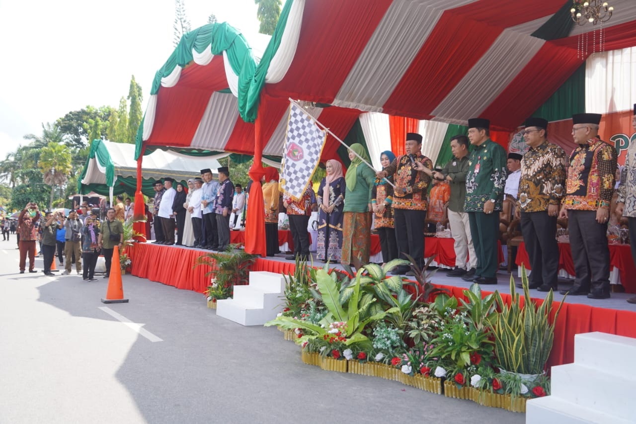 Wagub Lepas Pawai Taaruf, MTQH Kobar Bangun Kerukunan Umat Beragama