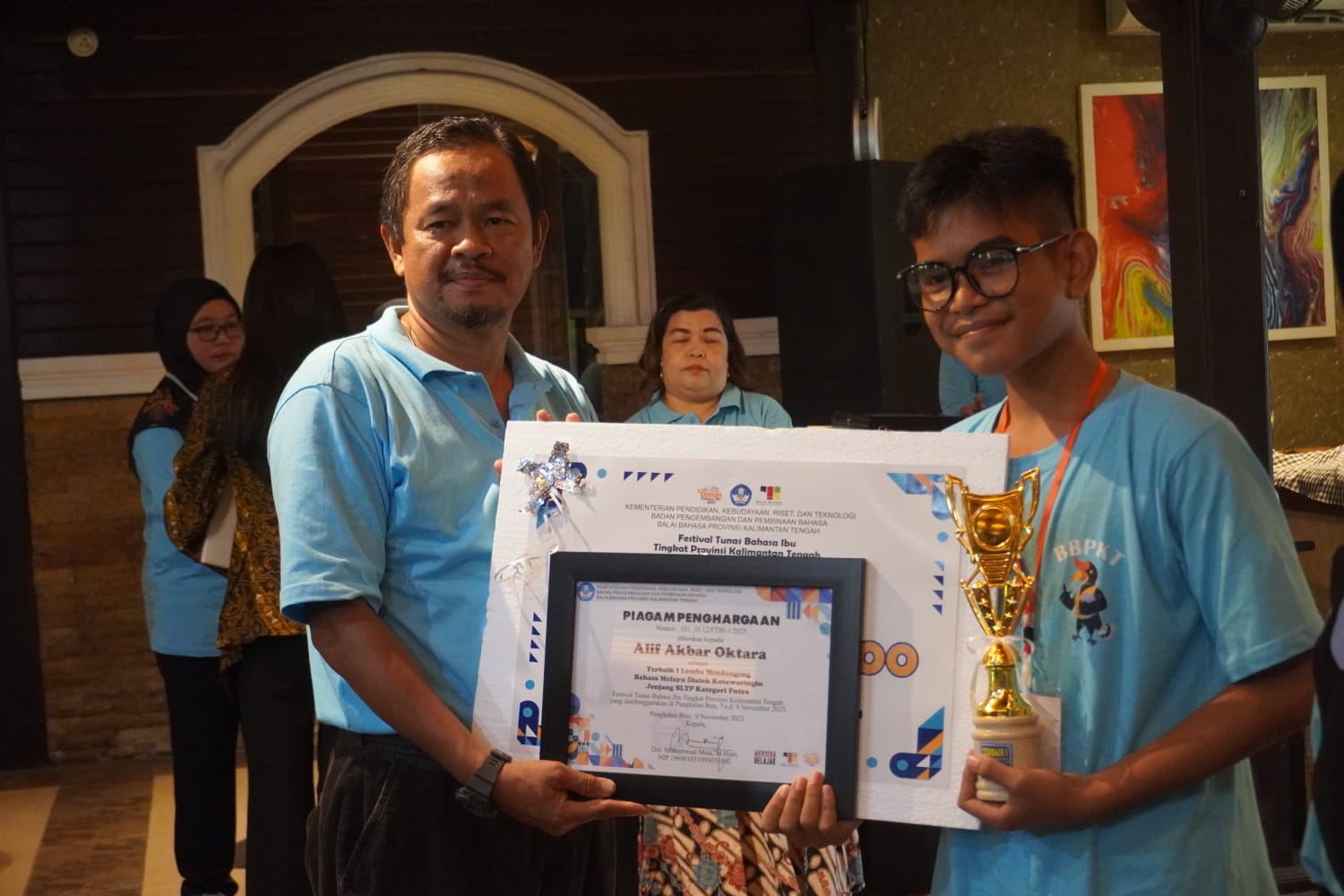 Bangga Berbahasa Daerah dan Bahasa Melayu Dialek Kotawaringin