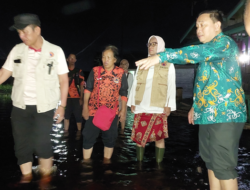 8 Kelurahan Dilanda Banjir 8 Kelurahan Dilanda Banjir