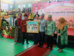 Rahmanto Dedikasikan Lukisan Karikatur untuk Perdie