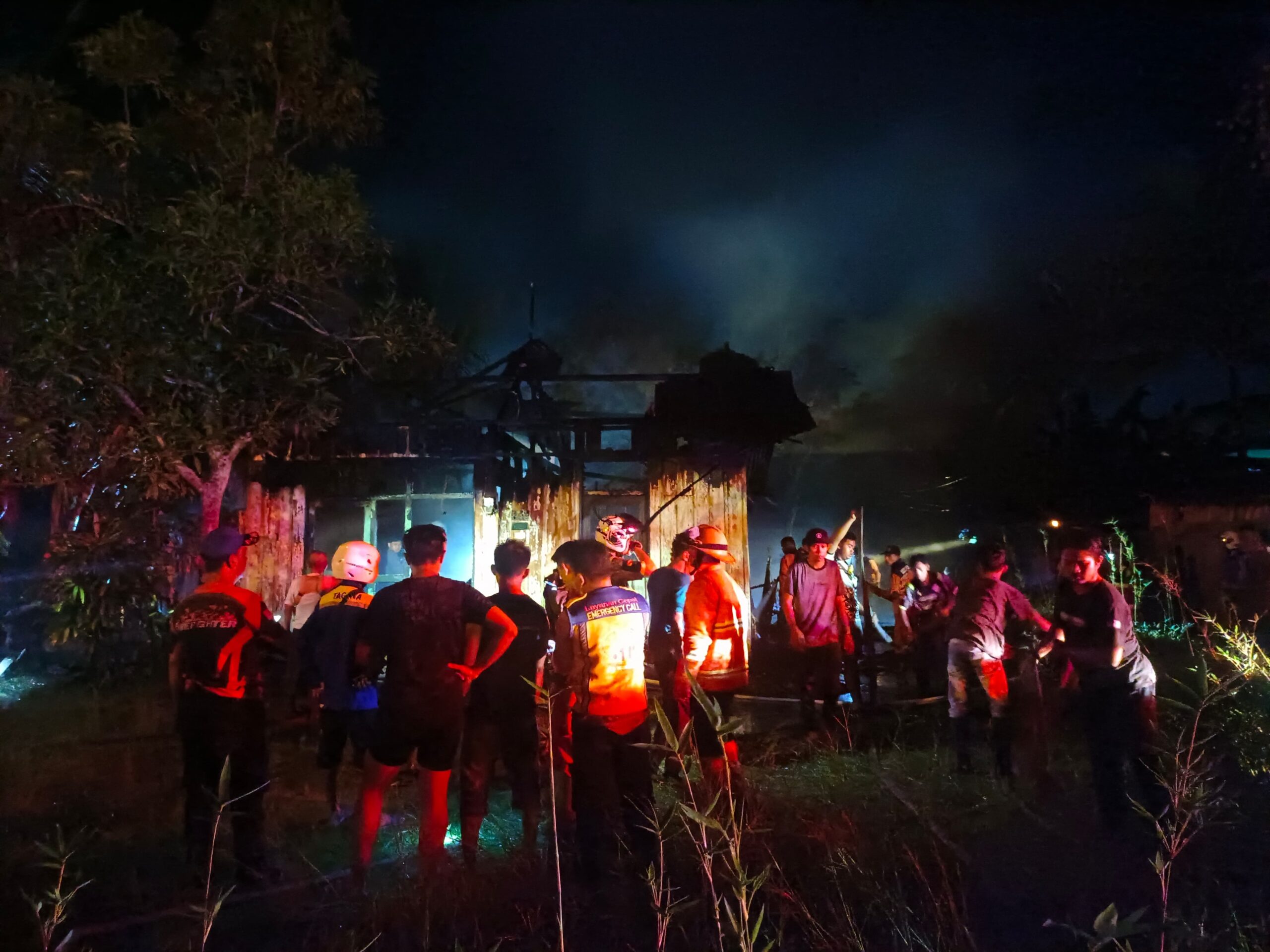 Rumah Dinas TNI Ludes Terbakar di Komplek Gatot Subroto 