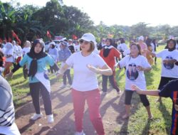 Meriahnya Zumba Bersama Iin Aprillina Meriahnya Zumba Bersama Iin Aprillina