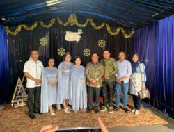 Bupati dan Wabup Safari Natal