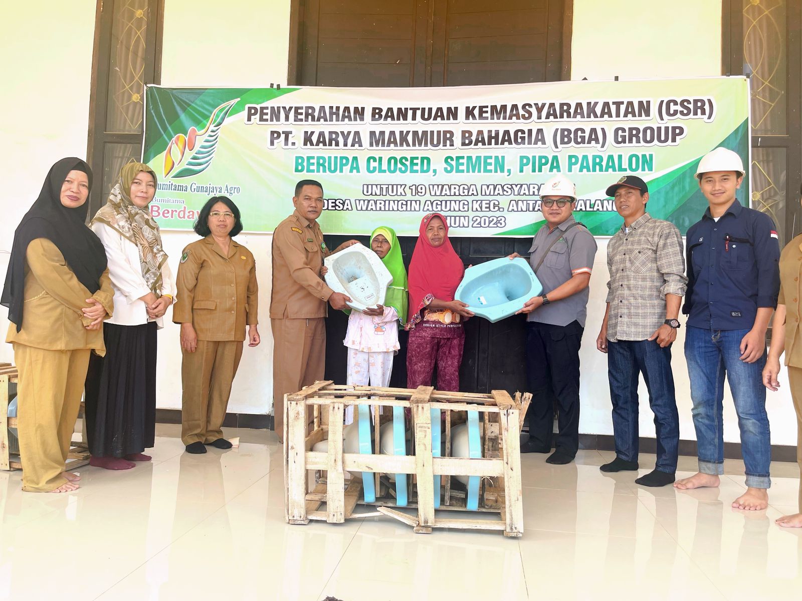 KEGIATAN PROGRAM CSR-Bantuan Program Kesehatan Sanitasi Desa Waringin Agung, PT KMB BGA Group Regional Mentaya