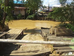 Jembatan Peninggalan Belanda Hanyut Diterjang Banjir Jembatan Peninggalan Belanda Hanyut Diterjang Banjir