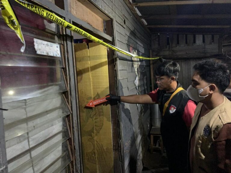 Sempat Sungkem Ibu, BAS Tewas Gantung Diri Sempat Sungkem Ibu, BAS Tewas Gantung Diri