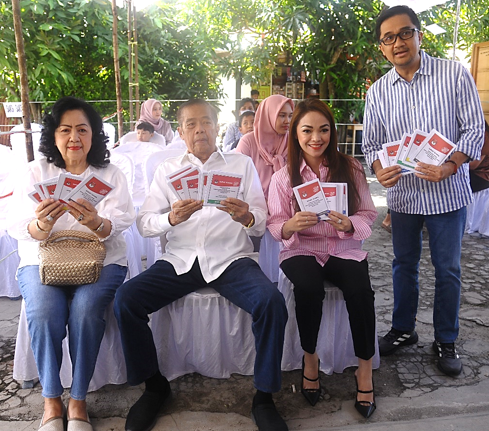 Atu Narang dan Keluarga Gunakan Hak Pilih