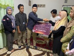 Ahli Waris Pejuang Demokrasi Terima Santunan