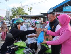 Satreskrim Polres Barsel Bagikan 300 Takjil Gratis Satreskrim Polres Barsel Bagikan 300 Takjil Gratis