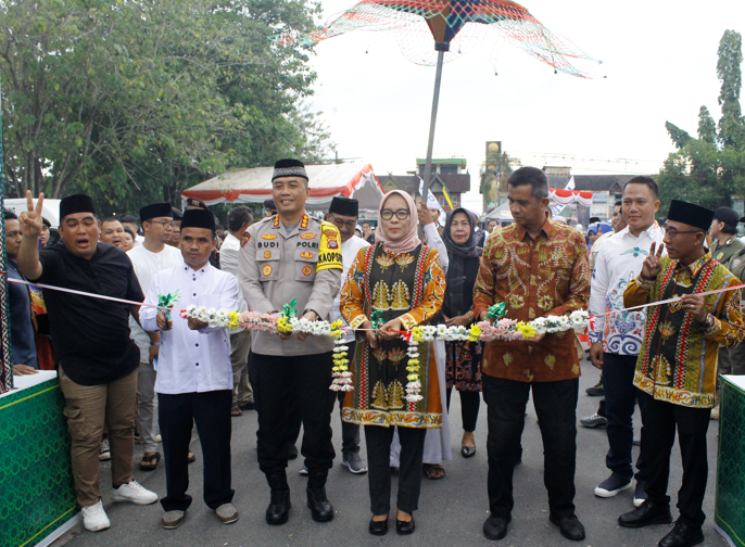 Pj Wali Kota Buka Pasar Wadai Ramadan