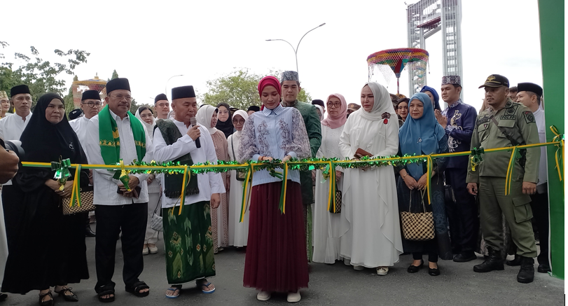 Ivo Sugianto Sabran Buka Festival Ramadan 1445H