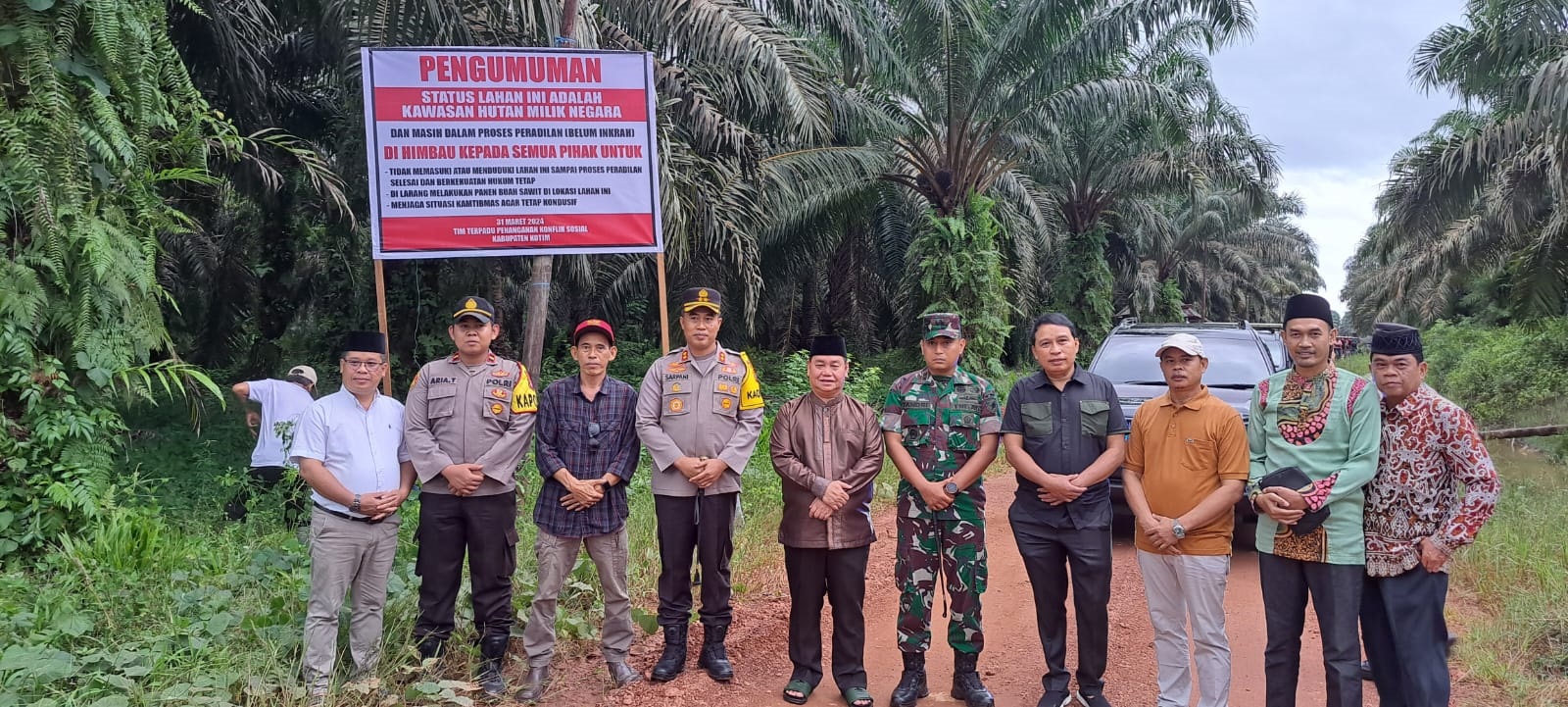 Pemkab Kotim Pasang Plang Pengumuman di Lokasi Sengketa 