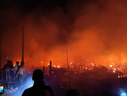 Ponton Membara, Ratusan Rumah Terbakar Ponton Membara, Ratusan Rumah Terbakar