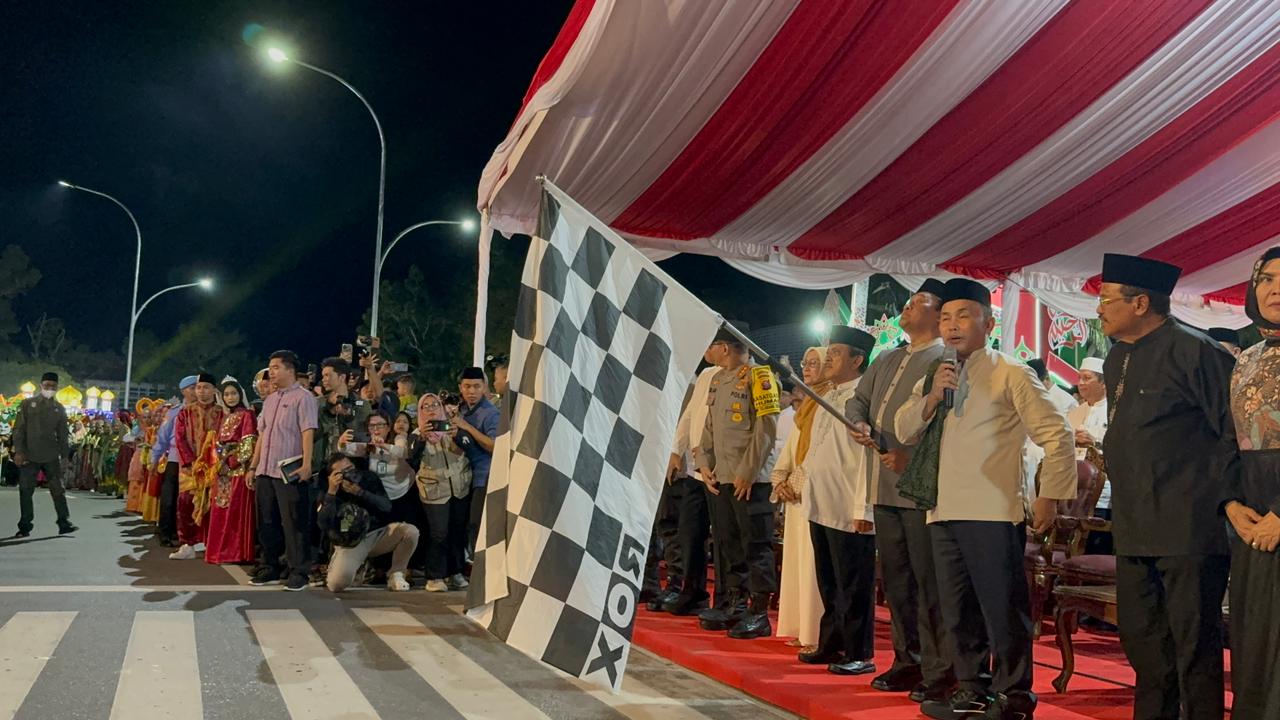 Tugu Telawang Dikenalkan saat Malam Takbiran