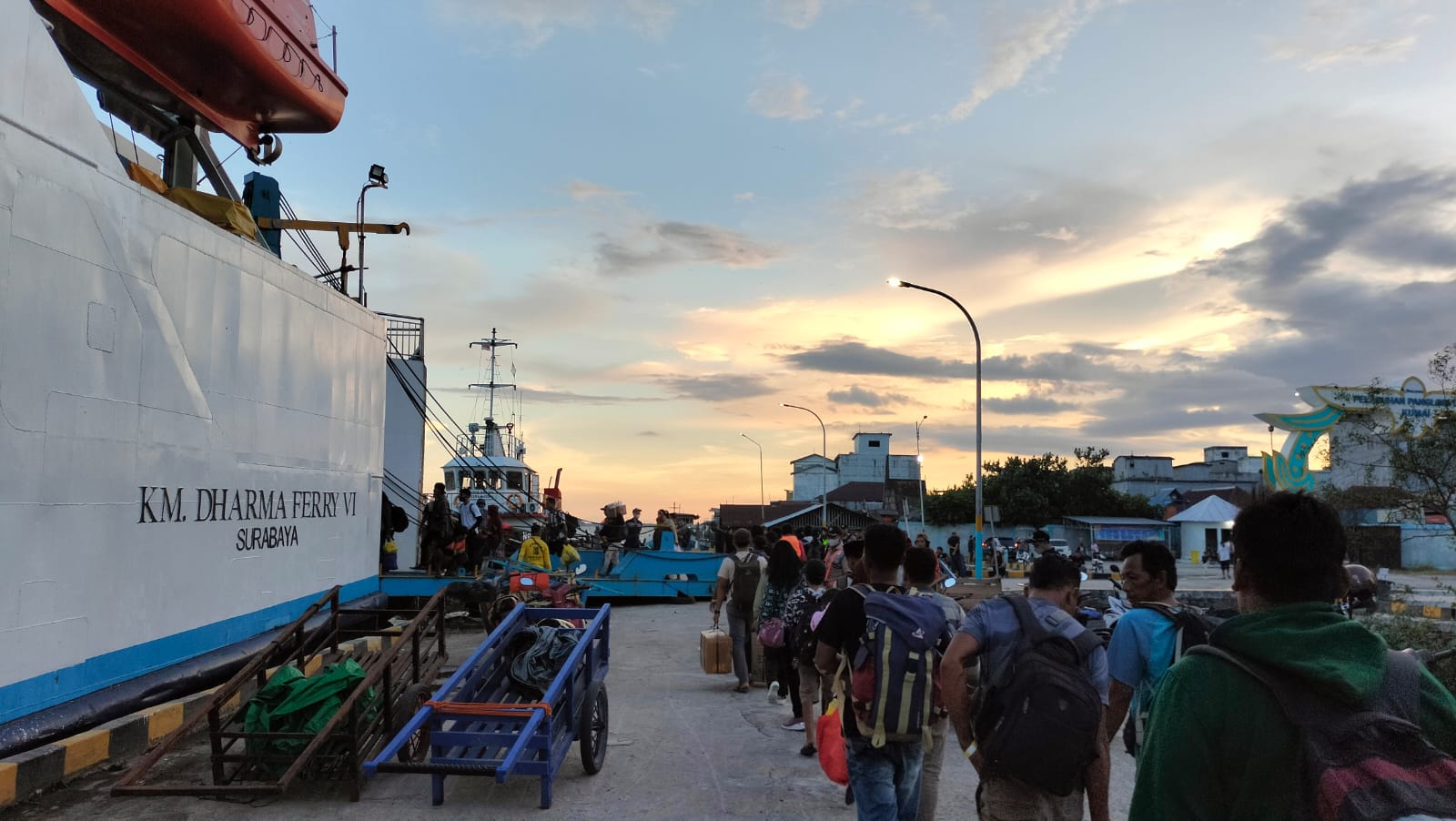 145.117 Pemudik Tinggalkan Kalteng