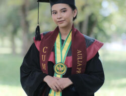 Aulia Priastizha, Wisudawati Terbaik dengan IPK 3.93 Cumlaude
