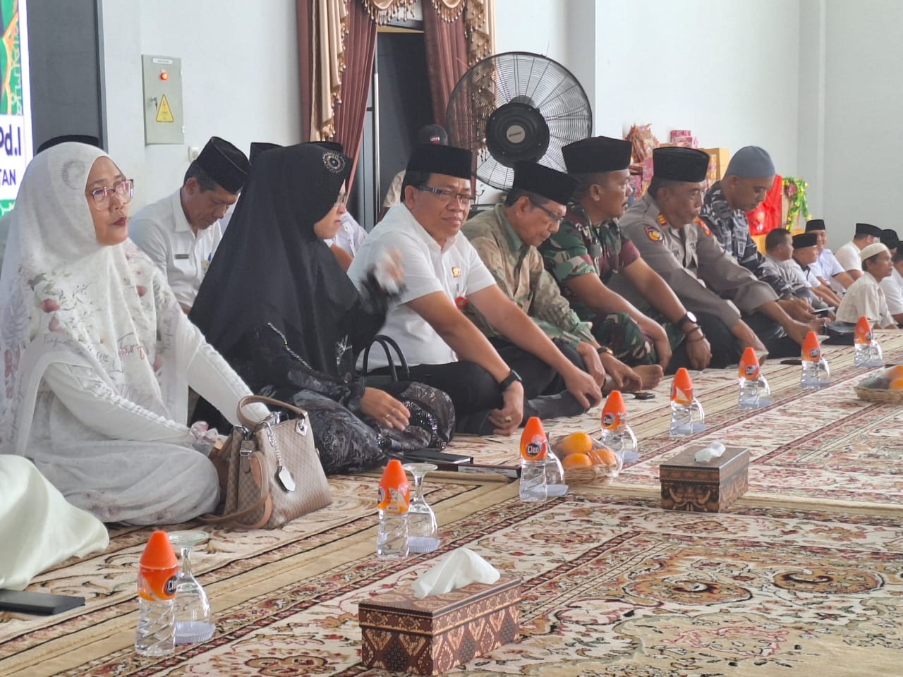 Pj Bupati Hadiri Halal Bihalal Ibu-Ibu Pengajian Kapuas