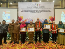 Kobar Terima 4 Penghargaan BKKBN Kalteng 