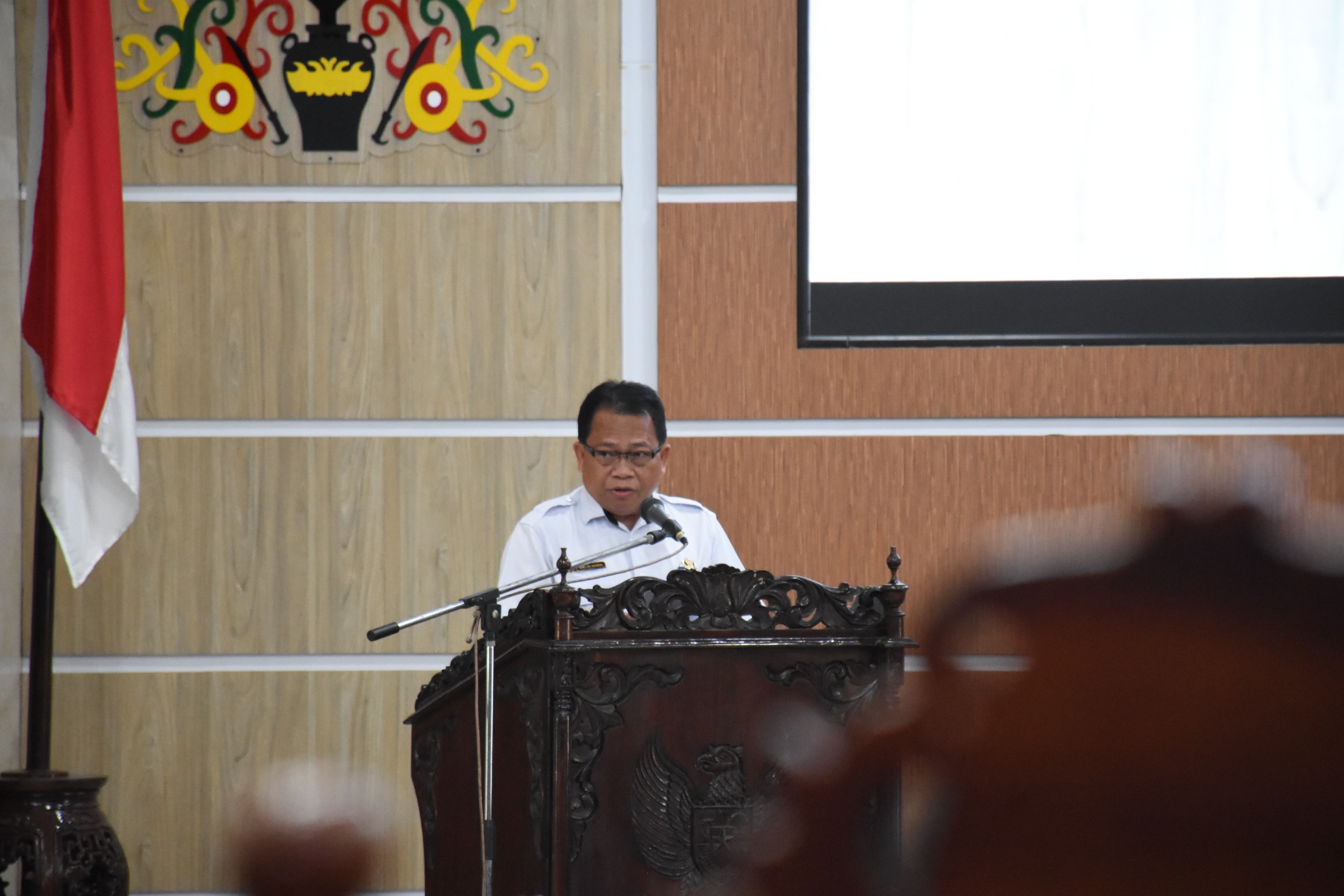 Pj Bupati Sampaikan Jawaban Eksekutif Terkait 3 Raperda