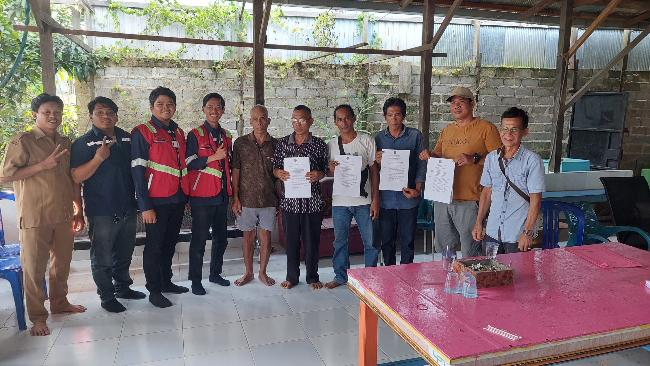 Pemerintah Desa Barunang dan PT Asmin Bara Bronang Bekerja Sama Dalam Kegiatan Pemberdayaan Masyarakat Berbasis Lingkungan Melalui Program Permata Bronang Pemerintah Desa Barunang dan PT Asmin Bara Bronang Bekerja Sama Dalam Kegiatan Pemberdayaan Masyarakat Berbasis Lingkungan Melalui Program Permata Bronang