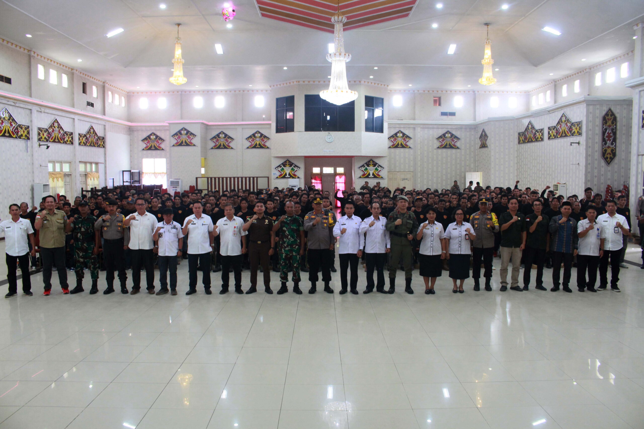 Pj Bupati Buka Pelatihan Pembekalan Personel Satlinmas 2024