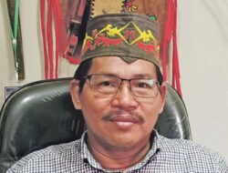 POLEMIK KEDAMANGAN JEKAN RAYA-Damang dan Mantir Harus Tunduk pada Perda POLEMIK KEDAMANGAN JEKAN RAYA-Damang dan Mantir Harus Tunduk pada Perda