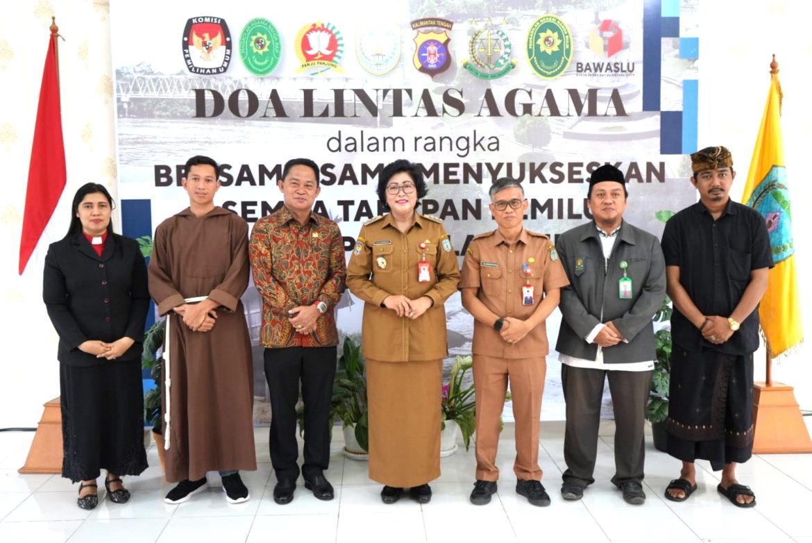 Pj Bupati Lilis Suriani Hadiri Doa Lintas Agama