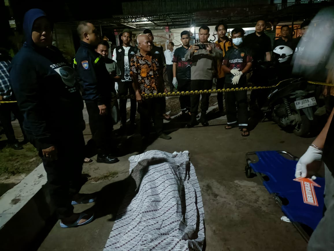 Jemput Orang tua Kebaktian, ASN Katingan Ambruk dan Meninggal Dunia di Halaman Masjid 