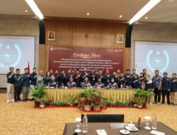 Anggota PPK Ikuti Bintek Pantarlih Dan Penggunaan Aplikasi SIDALIH Anggota PPK Ikuti Bintek Pantarlih Dan Penggunaan Aplikasi SIDALIH
