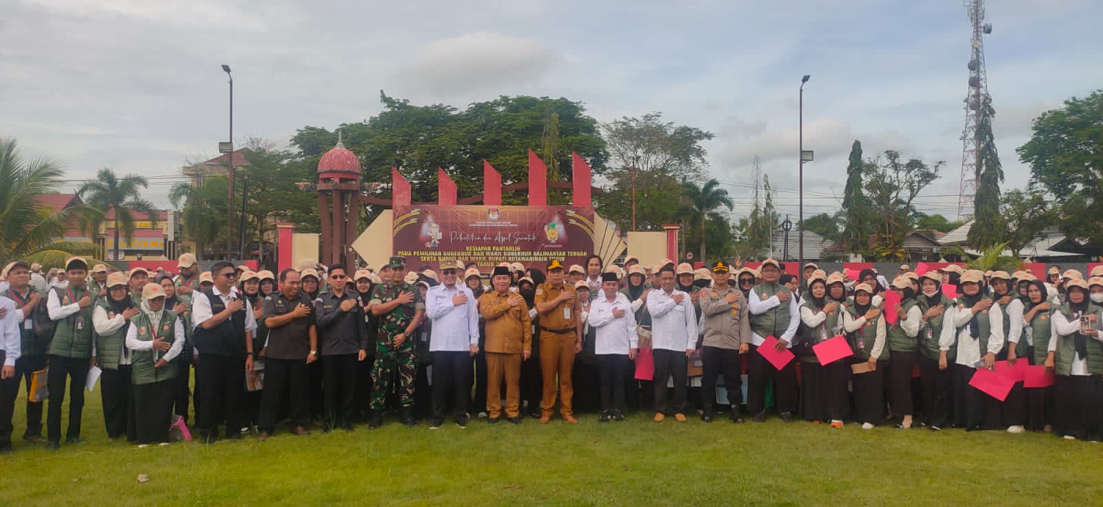 1.100 Pantarlih Dilantik, Bupati Pinta Jalankan Tugas Dengan Baik