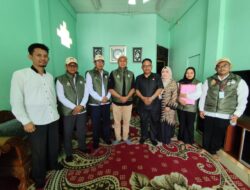 Petugas Pantarlih Datangi Ketua DPRD Kobar Petugas Pantarlih Datangi Ketua DPRD Kobar