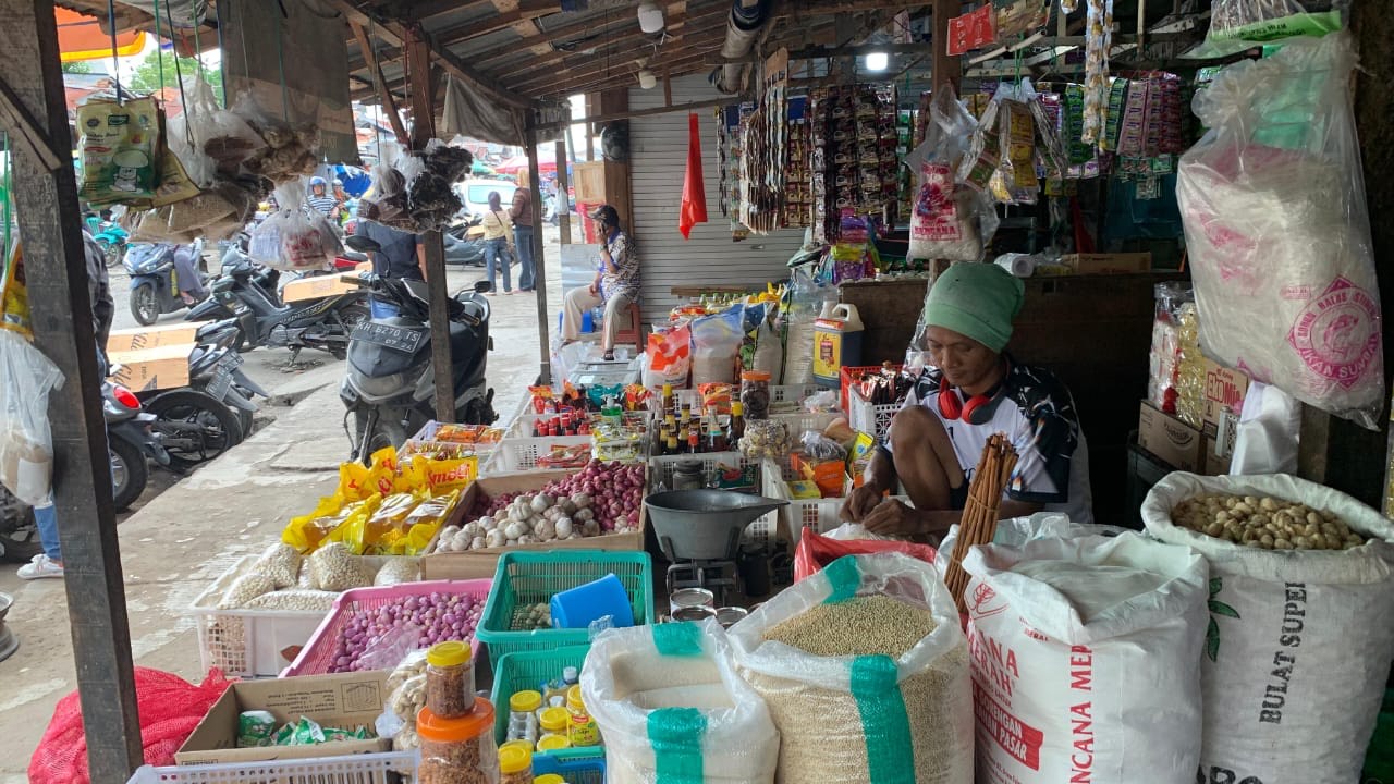 Sepi, Pedagang Mengeluh Pasar Besar Palangka Raya  Seperti ‘Kuburan’