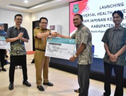 Pj Bupati Kapuas Launching UHC Program JKN-KIS