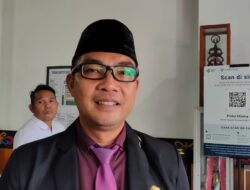 Jumat, Jabatan 162 Kades Resmi Diperpanjang Jumat, Jabatan 162 Kades Resmi Diperpanjang