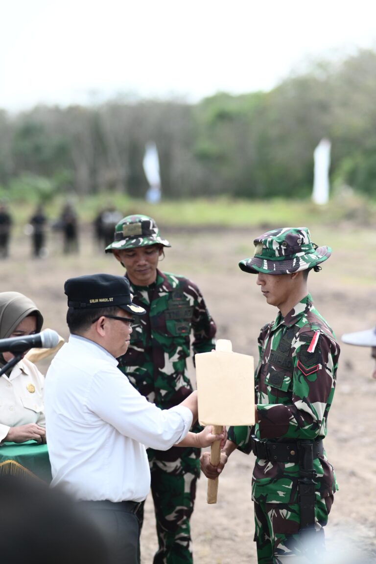 Pj Bupati Kapuas Buka TMMD di Desa Manyahi Kecamatan Mantangai