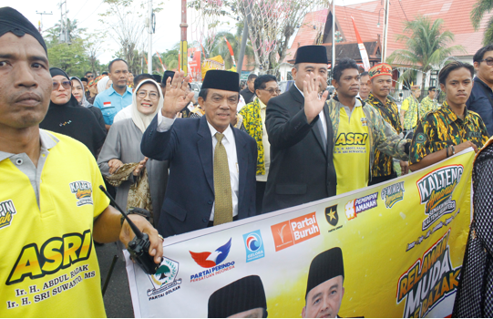 Razak-Sri Pendaftar Pertama Pilgub Kalteng
