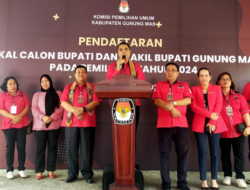 Diusung PDIP, Pasangan Kusnadi-Daldin Daftar ke KPU Gumas