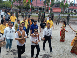 Jaya Monong-Efrensia Daftar ke KPU Gumas