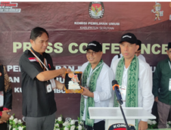 Mukhlis-Aswin Pendaftar Pertama ke KPU Seruyan