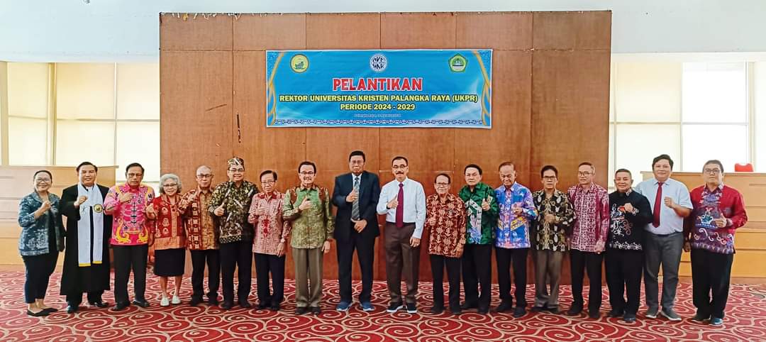 Teras Lantik Joni Bungai Jadi Rektor UKPR