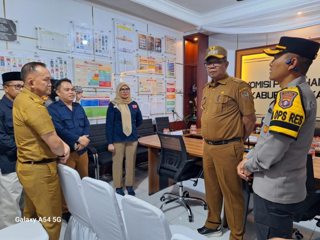 Pj Bupati dan Kapolres Pantau Persiapan KPU