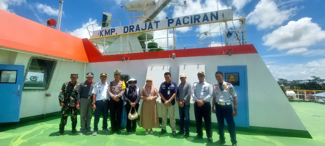 Pj Bupati Pantau Arus Mudik di Pelabuhan Bahaur