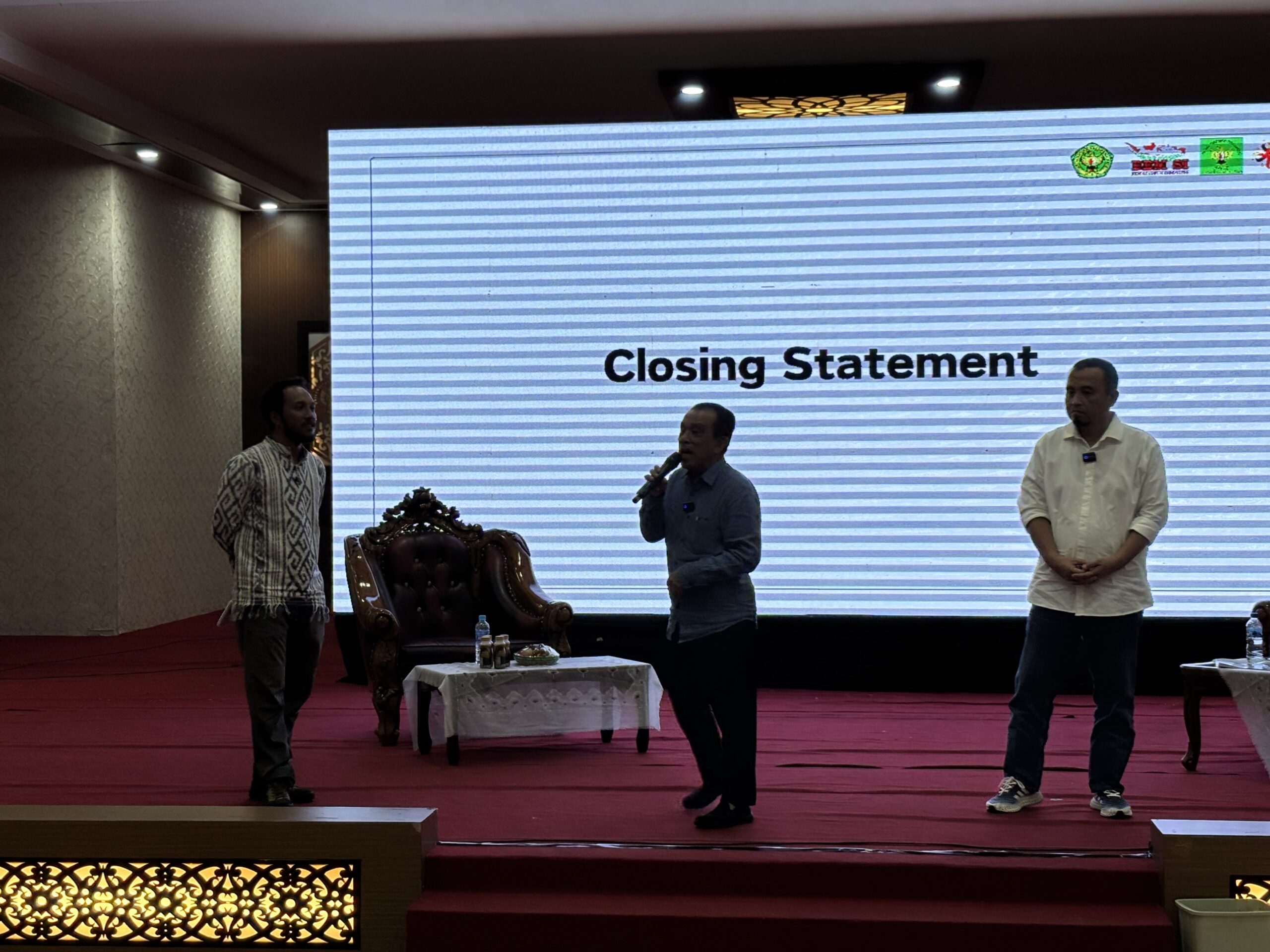Razak-Sri Tampil Meyakinkan di Ruang Gagasan Mahasiswa