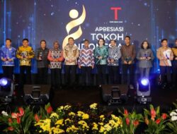 Pj Bupati Barito Utara Muhlis Terima Penghargaan Tokoh Indonesia 2024 Tempo