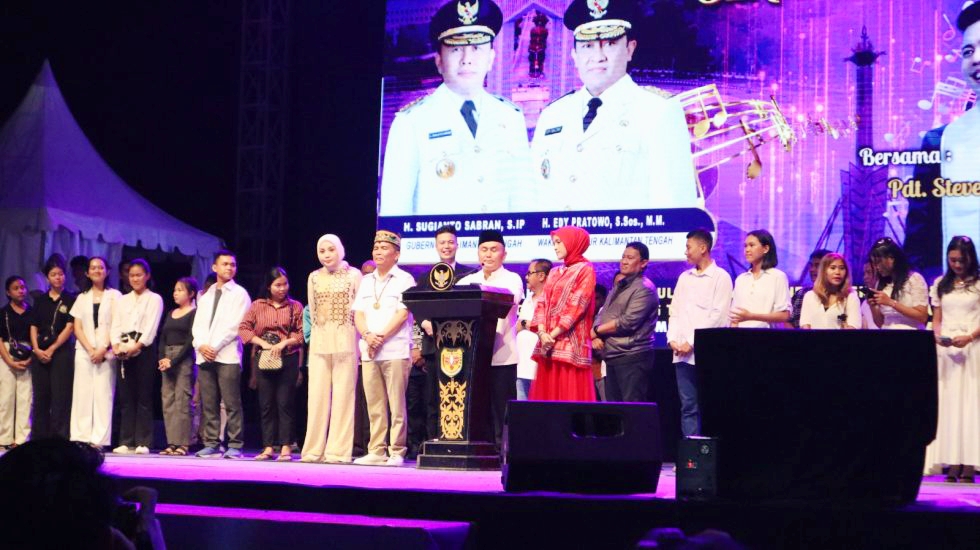 Ketua DAD Kalteng Agustiar Sabran HadirI Kalteng Bermazmur Gumas