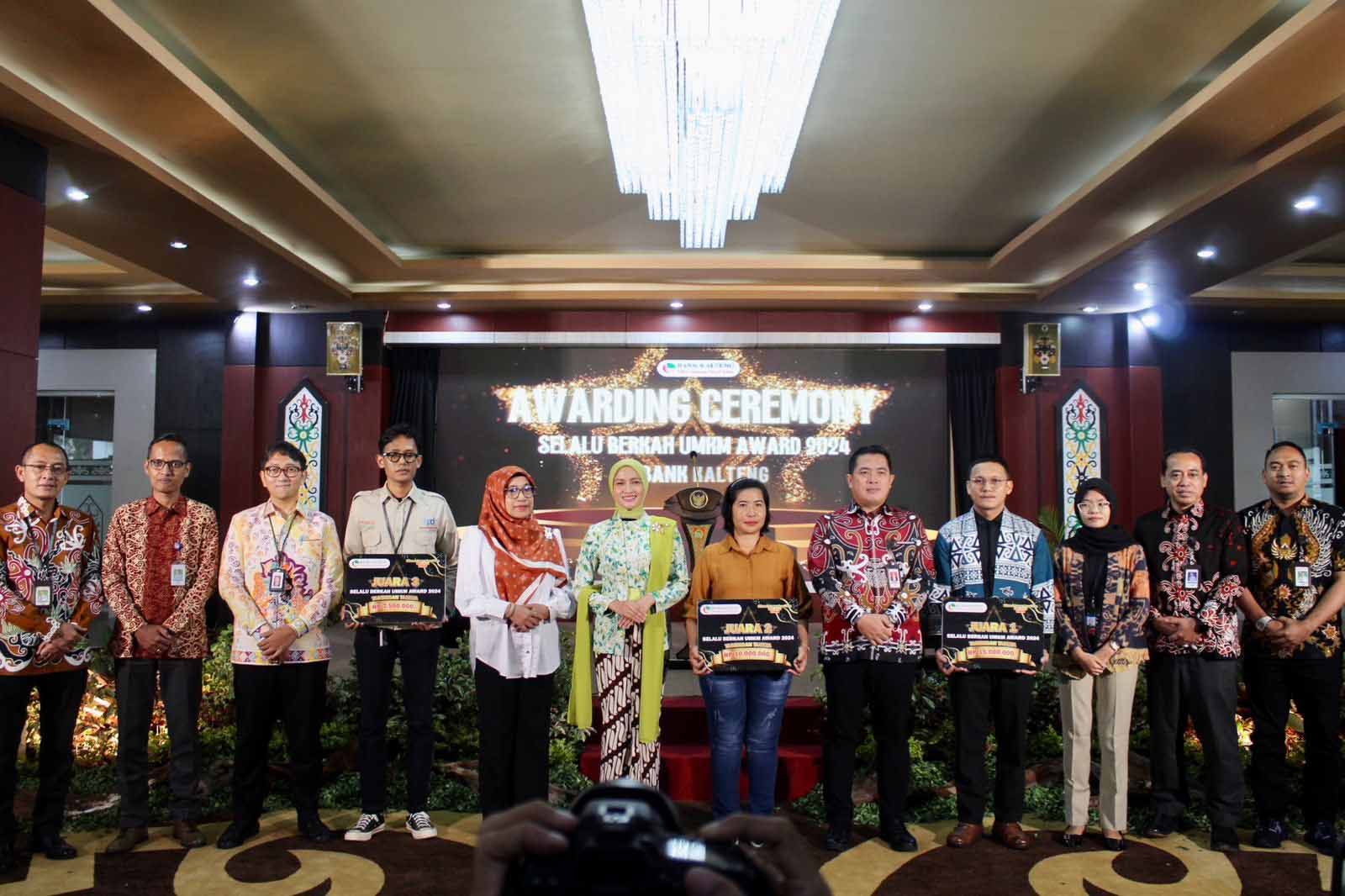 Awarding Selalu Berkah Bank Kalteng- Ivo Sugianto Sabran Apresiasi Pelaku UMKM di Kalteng