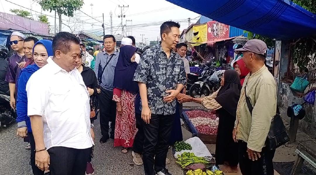 Serap Aspirasi Warga, Koyem Blusukan ke Pasar Tradisional Kapuas
